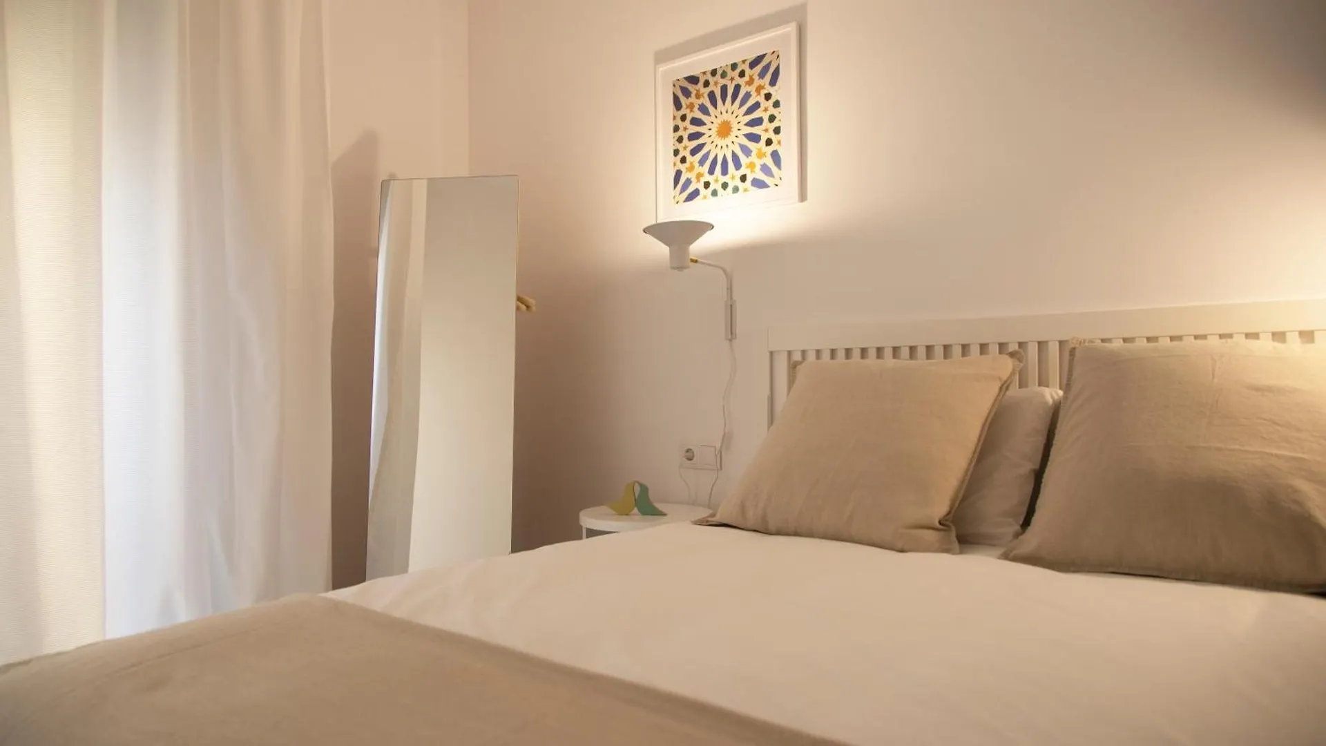 Reyes Catolicos II Suite Apartment Seville Spain