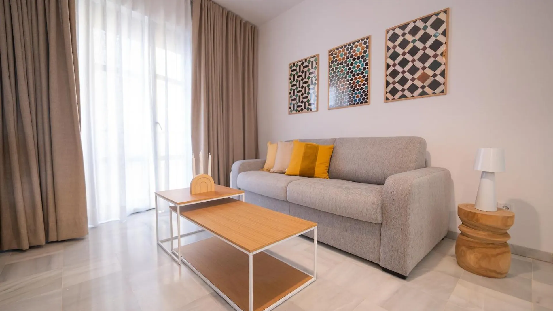 Reyes Catolicos II Suite Apartment 塞维利亚 0*,